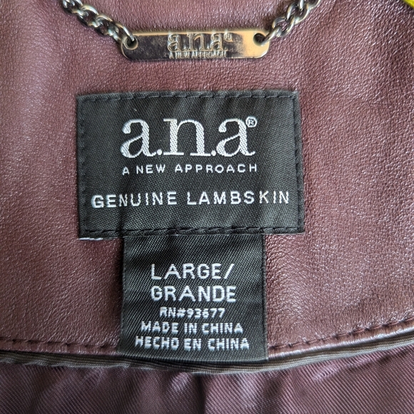 Leather Jacket - Picture 4 of 8